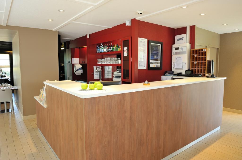 Kyriad Blois Nord Exterior foto